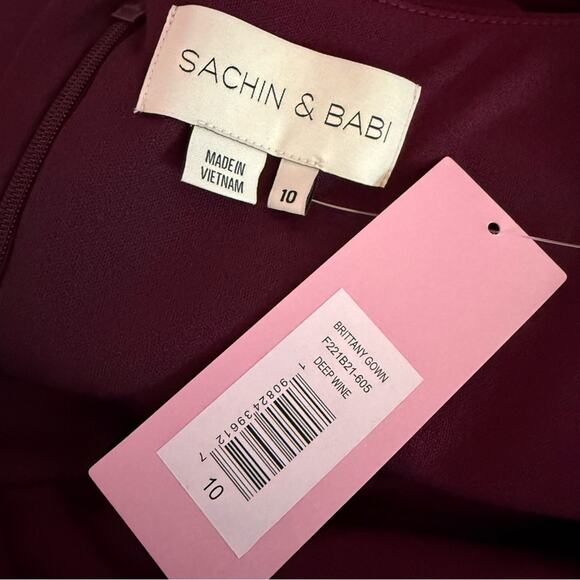 Sachin & Babi Brittany Stretch Crepe Cold-Shoulder Gown Deep Wine Women’s Sz 10 - Picture 7 of 9